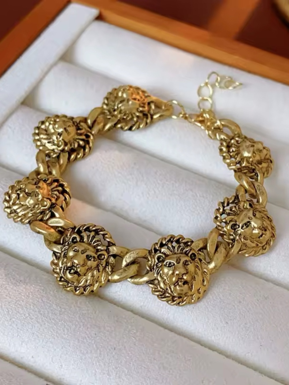 Zara Link Twist Chain or Box Chain Limited Edition Bracelet - Picture 7 of 16